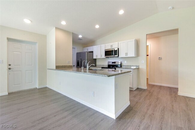 Building Photo - 5038 Tradewinds Cir