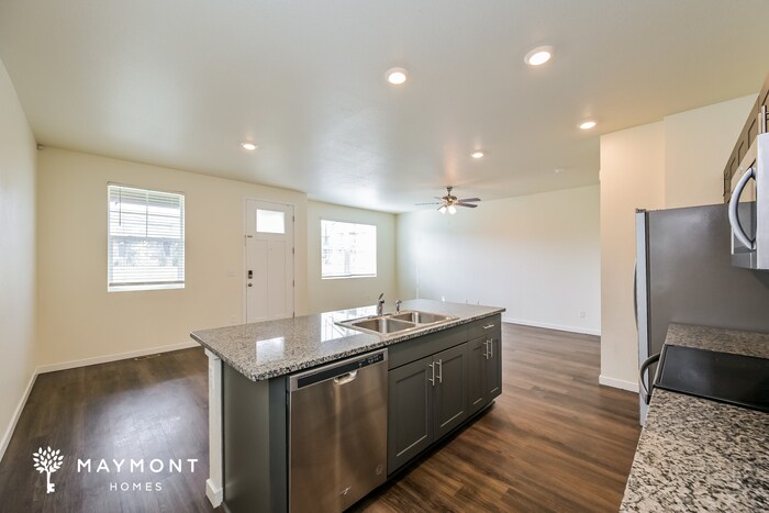 Building Photo - 13442 Oneida Ln