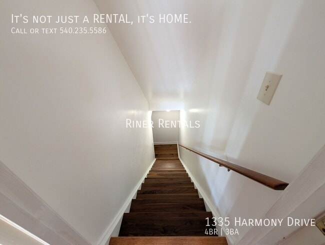 Building Photo - 1335 Harmony Dr