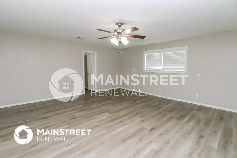 Building Photo - 1119 Elmhurst St