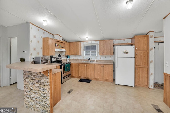 Building Photo - 1093 Timber Landing Rd