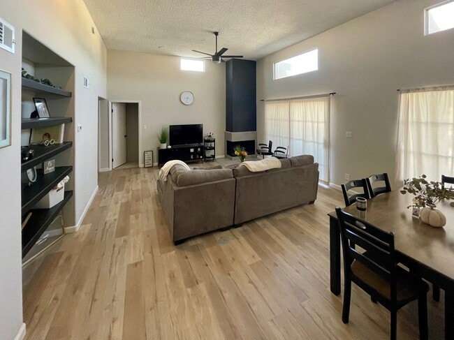 Building Photo - 11333 N 92nd St