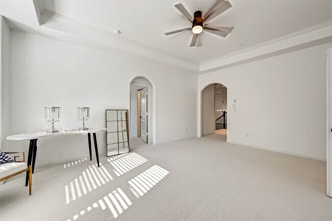 Building Photo - 39 Marino Dr