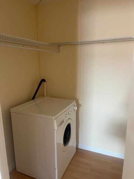 Building Photo - 89 Clinic Dr