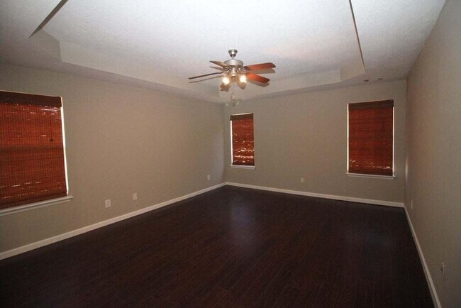 Building Photo - 306 Country Glen Ct