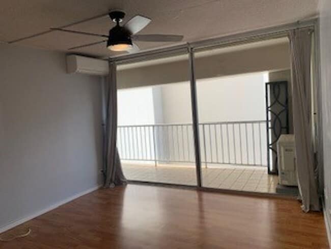 Building Photo - Waikiki