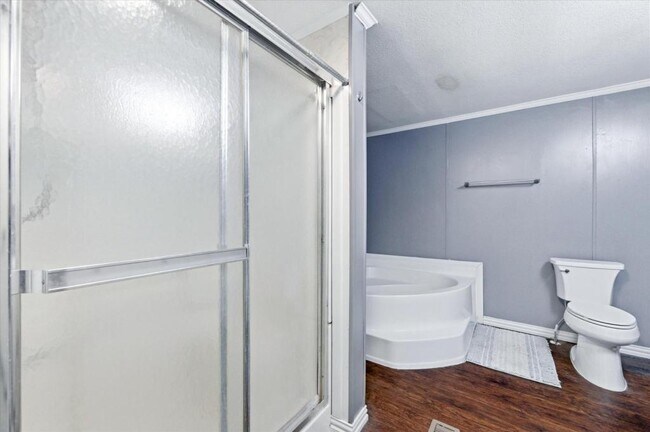 Building Photo - 2828 Sandusky Rd E