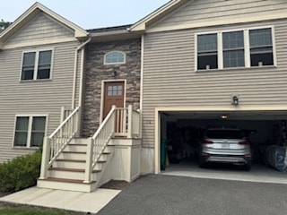 Building Photo - 717 Northampton St