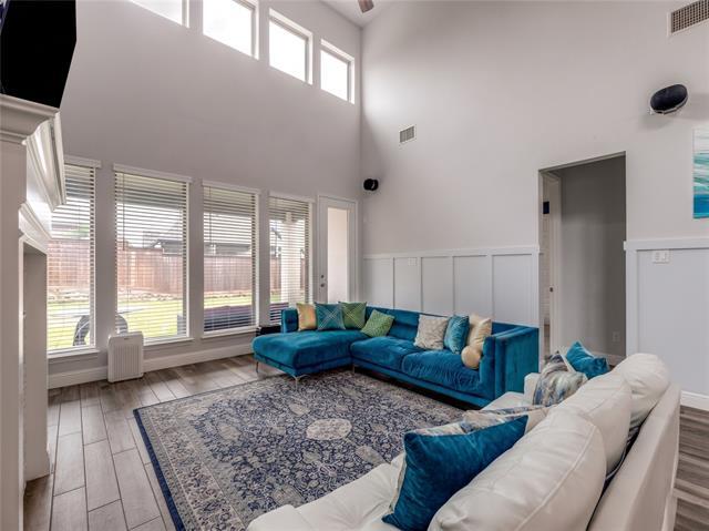 Building Photo - 820 Manchester Ave