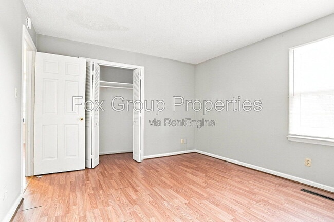 Building Photo - 2306 Startown Rd