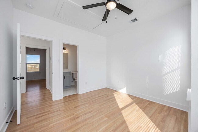 Building Photo - 7710 Independence St