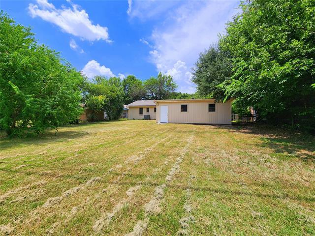 Building Photo - 2633 Crestbrook Ln