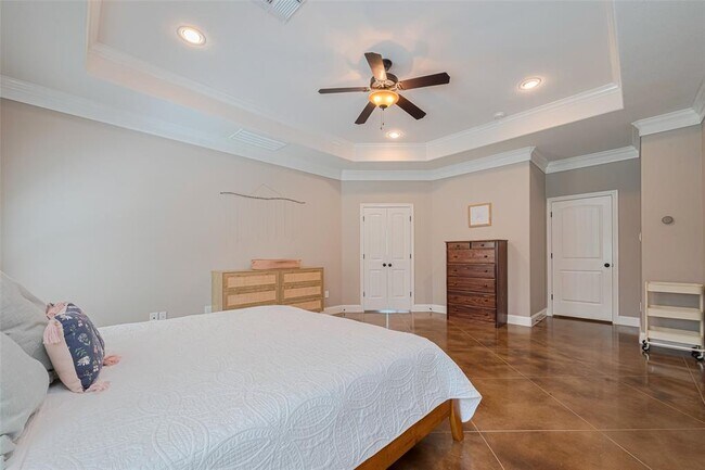 Building Photo - 503 Weisinger Dr