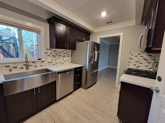 Building Photo - Clean, remodeled unfurnished home for rent...