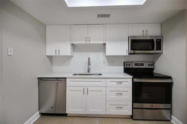 Building Photo - 138 Hunter Lake Dr