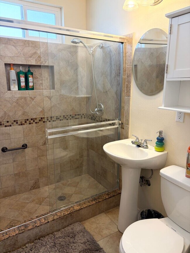 Building Photo - Fully Furnished 3BR Home with Private Patio & Backyard – Perfect Covina Getaway