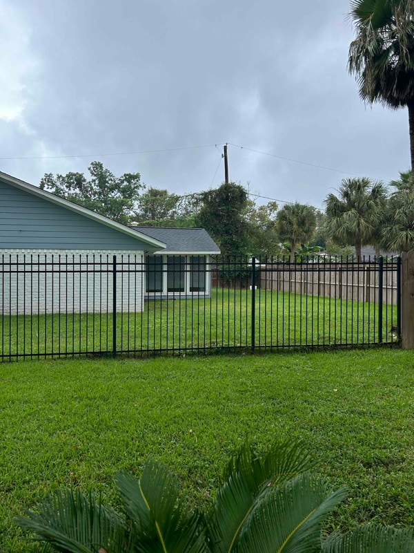 Building Photo - 500 Shirleen Dr