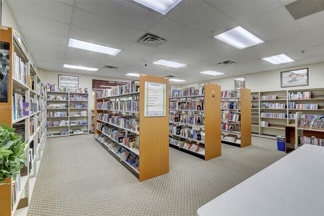 Building Photo - 8900 Washington St