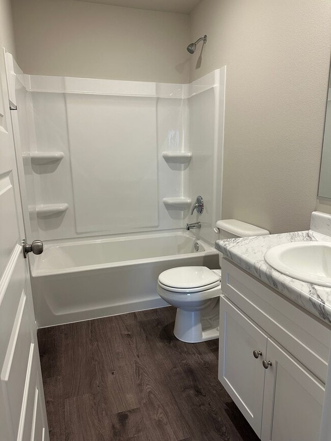 Building Photo - Brand-new 3 bedroom, 2 bath home located in historic Claremore