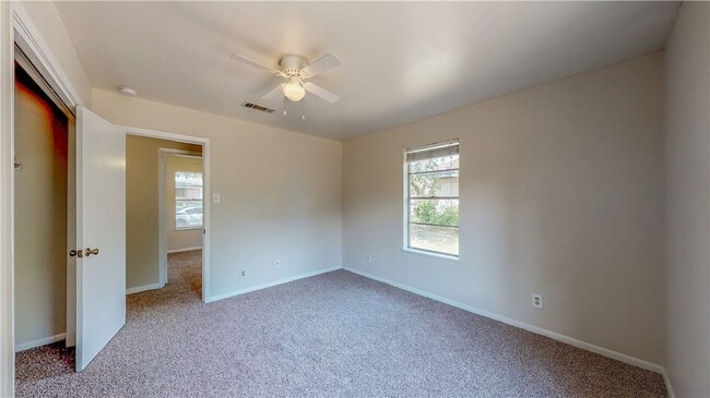 Building Photo - 1407 Lawyer St