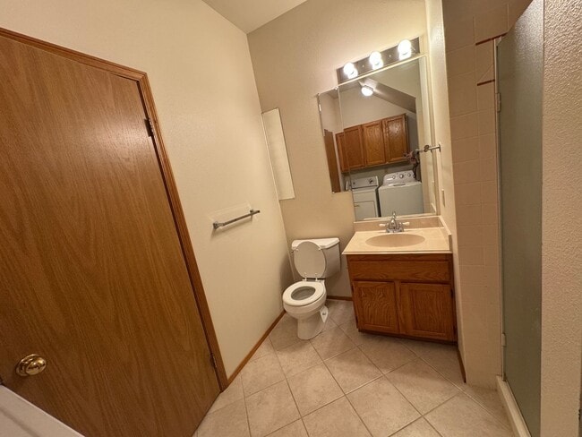 Building Photo - HEART OF SILVERDALE - 4BED 3 BATH HOME