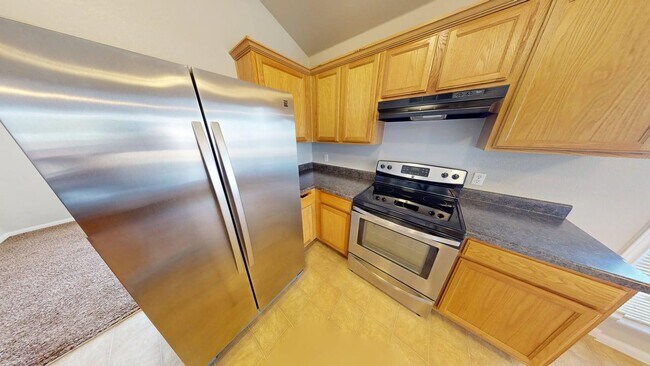 Building Photo - 601 Cattail Cir