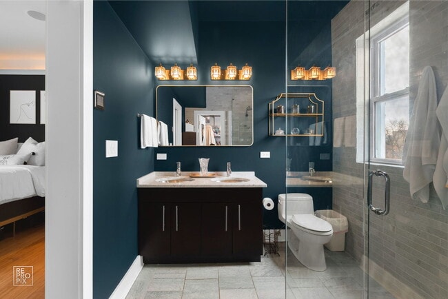 Building Photo - 2052 N Campbell Ave