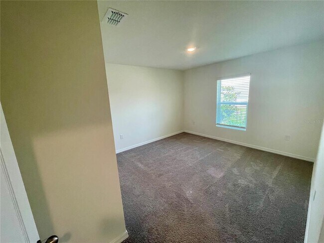 Building Photo - 348 Towns Cir