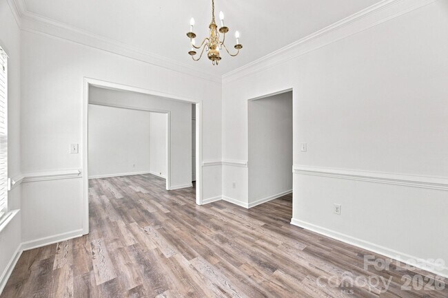 Building Photo - 1748 Chinchester Ln