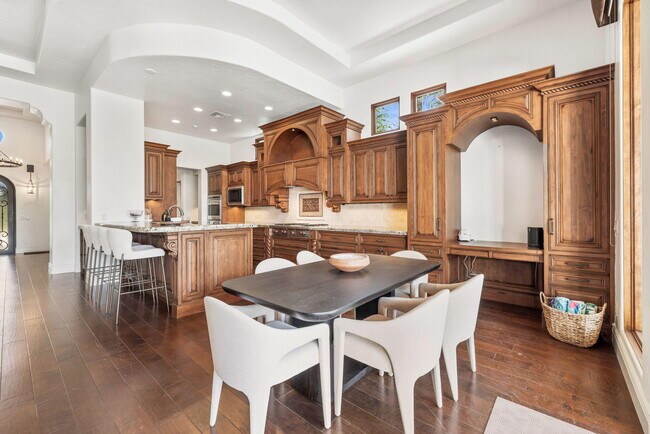 Building Photo - 80345 Via Pontito