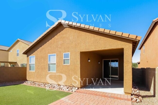 Building Photo - You will love this 3 bedroom 2 bathroom home!