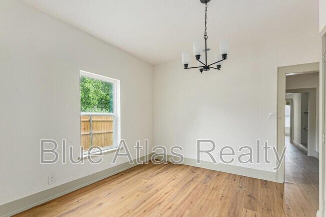 Building Photo - 2934 Purington Ave