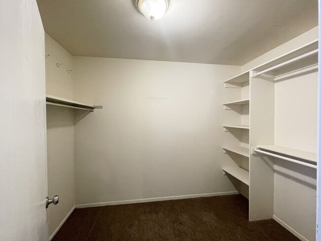 Building Photo - 1871 Monterey Dr