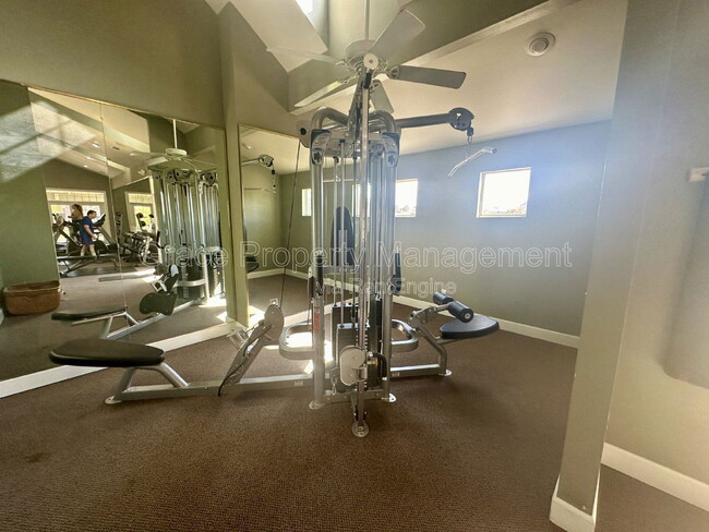 Building Photo - 12764 Ironstone Way