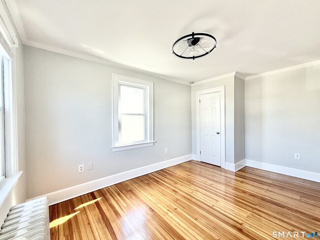 Building Photo - 120 Culloden Rd