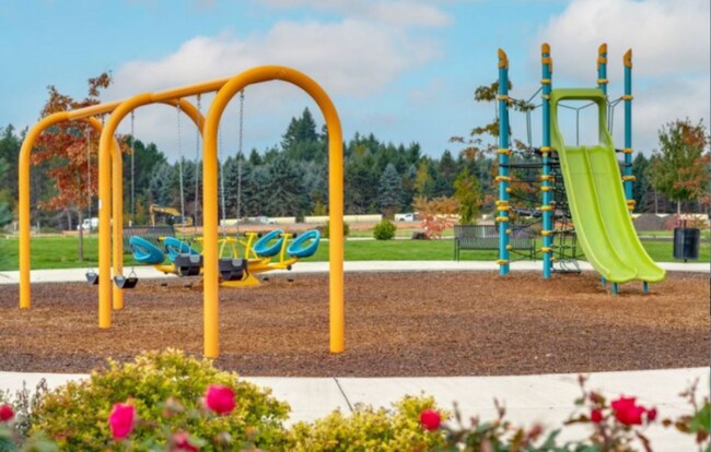 Building Photo - 8138 SE Reddington St