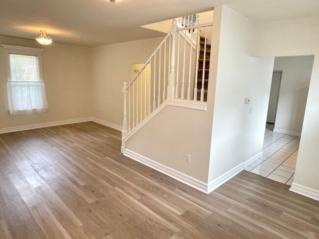 Building Photo - Boise Neighborhood 3-Story Victorian, Walking Distance to N Mississippi