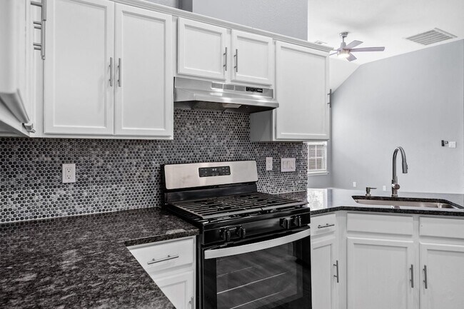 Building Photo - 1214 Vargas Rd