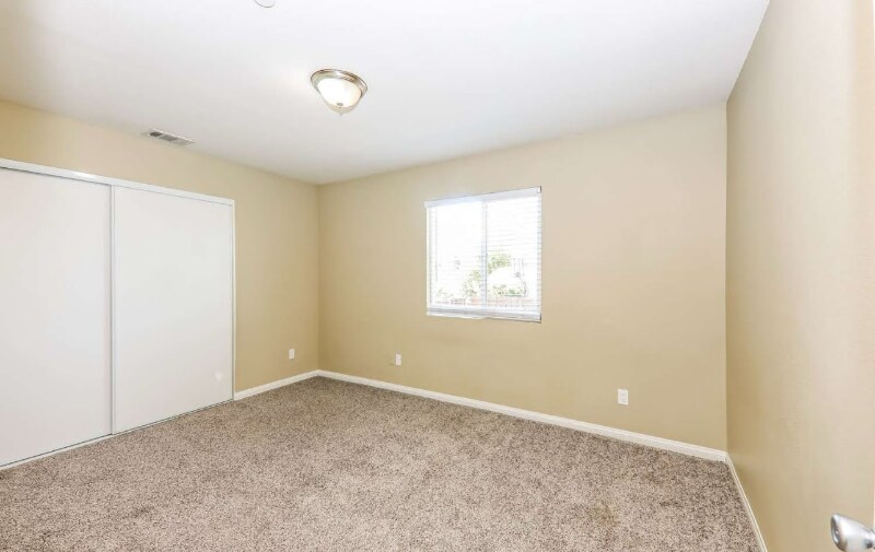 Building Photo - 1436 Laramie Ave