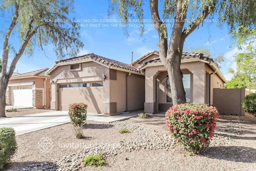 Building Photo - 2258 S 88th Dr