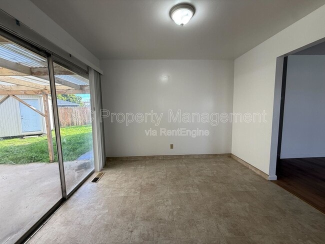 Building Photo - 840 Camille Ct