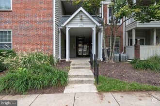 Building Photo - 3920 Penderview Dr