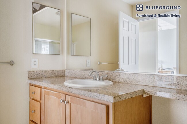 Building Photo - 1000 National Ave