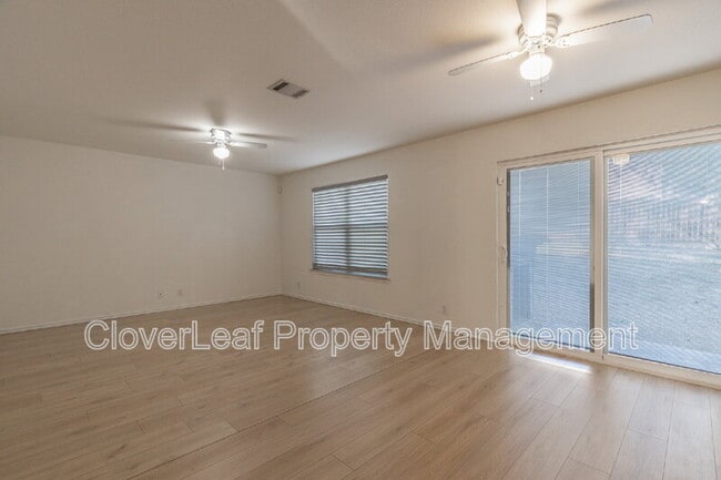 Building Photo - 9119 Spiral Woods