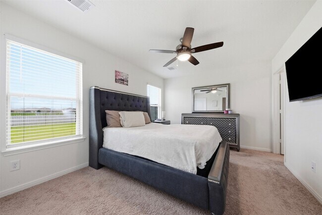 Building Photo - 25343 Trinity Oakley Ct