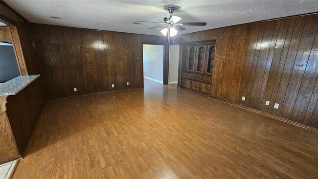 Building Photo - 7322 Ridge Oak Dr