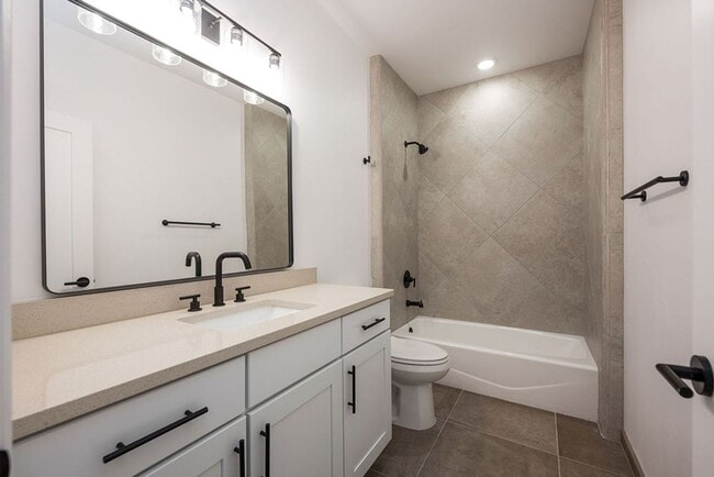 Building Photo - New in Picacho Hills