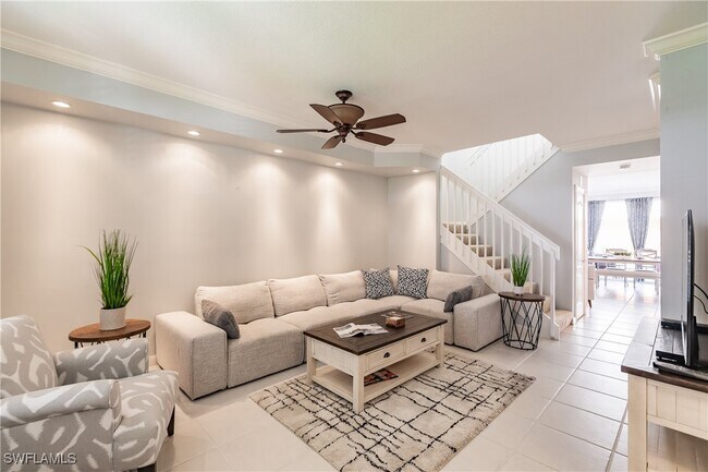Building Photo - 6032 Towncenter Cir