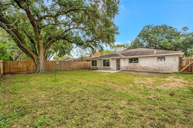 Building Photo - 16634 Bougainvilla Ln