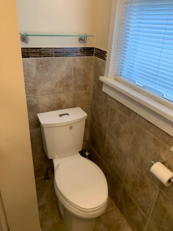 Building Photo - 313 Augusta St